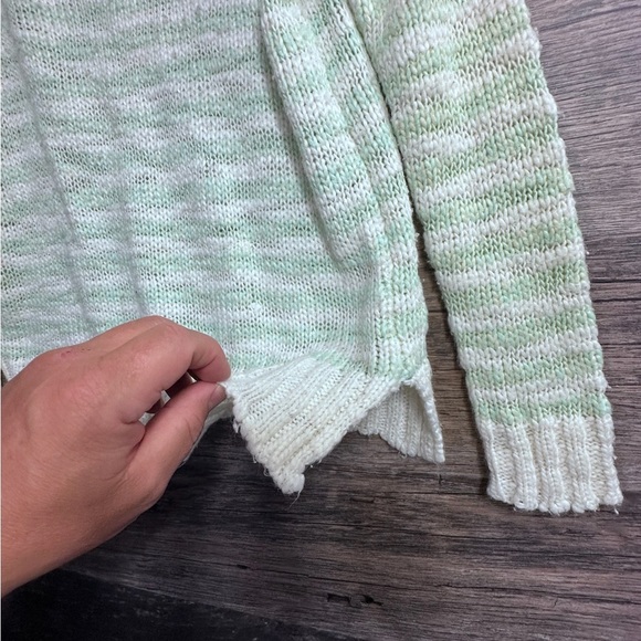Aeropostale Light Green and White Striped Sweater - Picture 5 of 6